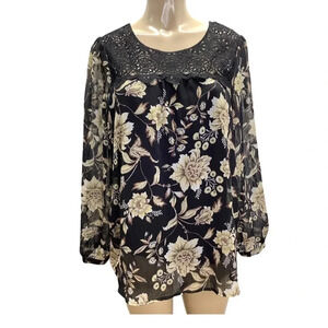 Fig and Flower Size Medium  Floral Long Sleeve Blouse with Lining. New with Tags